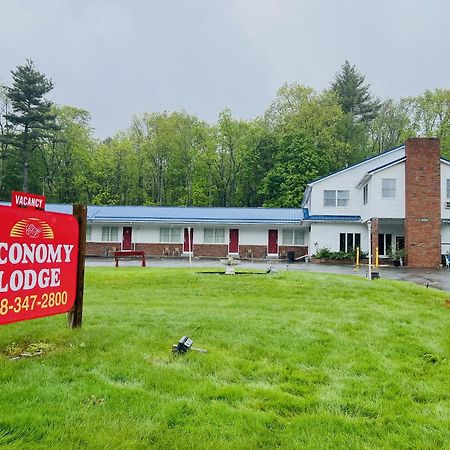 Economy Lodge 682 Main St Sturbridge Eksteriør bilde