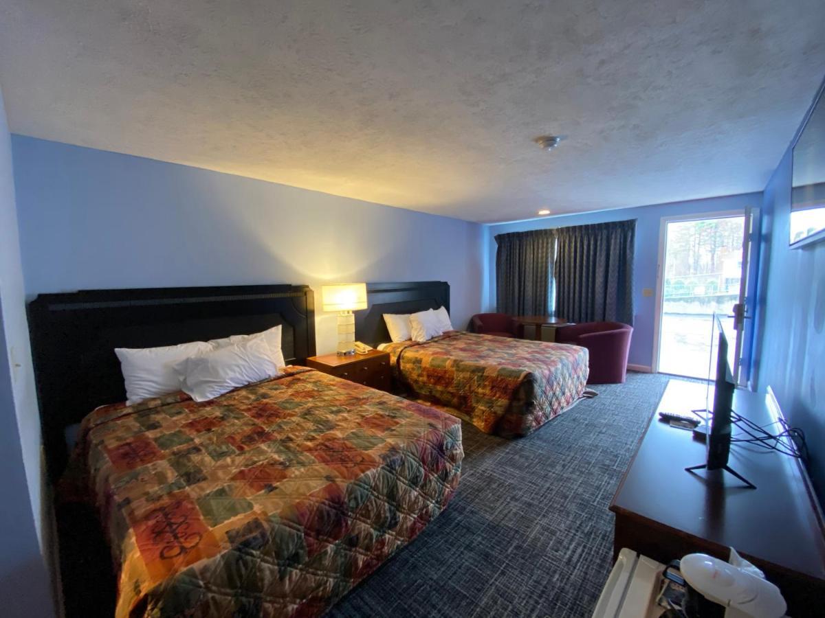 Economy Lodge 682 Main St Sturbridge Eksteriør bilde