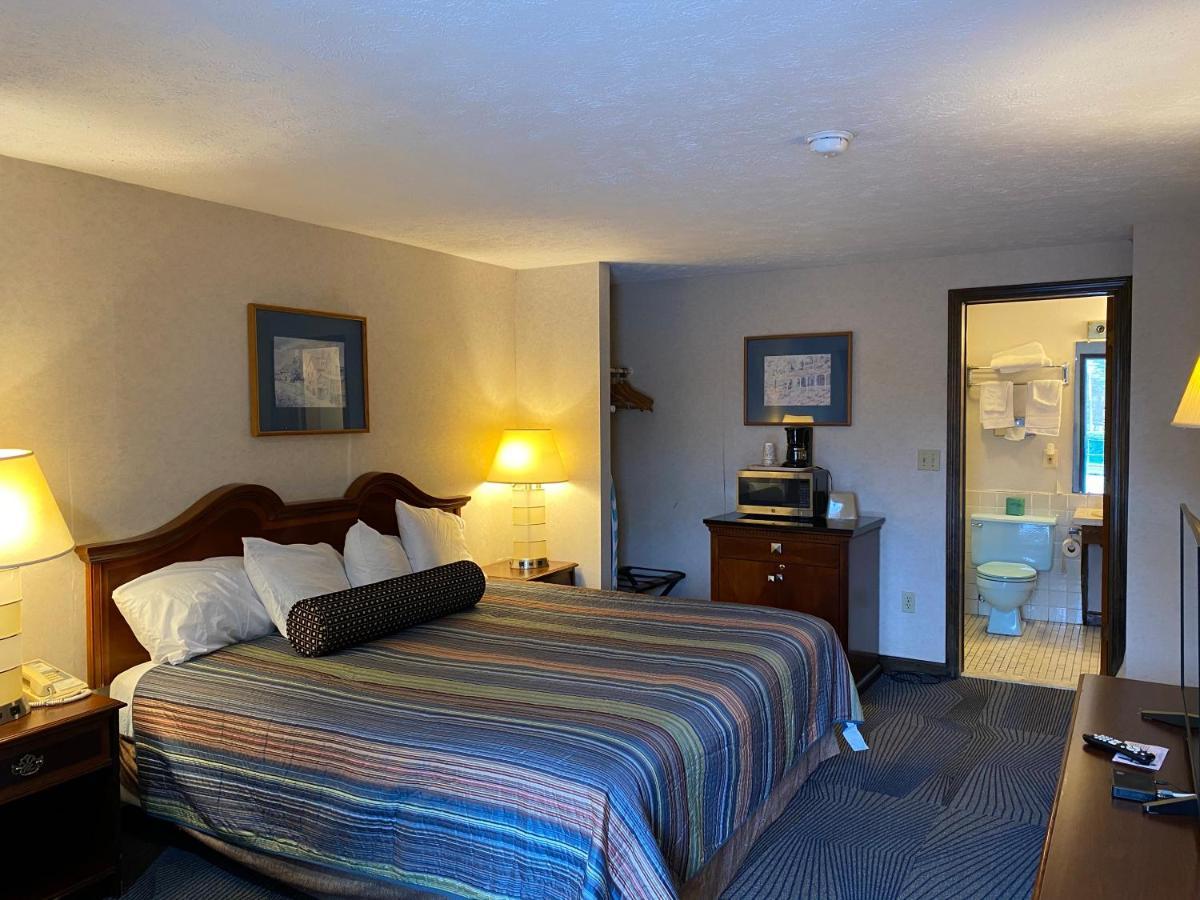 Economy Lodge 682 Main St Sturbridge Eksteriør bilde
