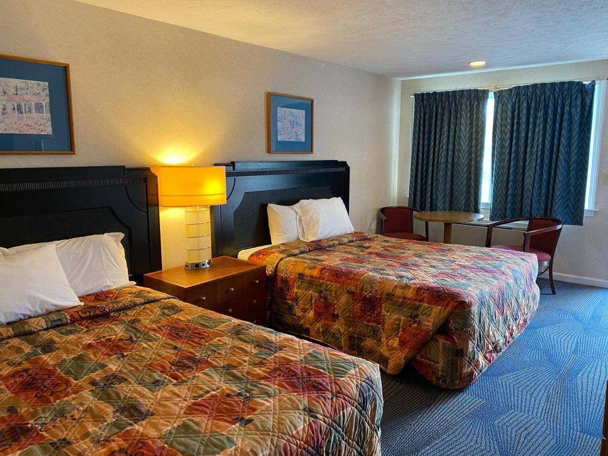 Economy Lodge 682 Main St Sturbridge Eksteriør bilde