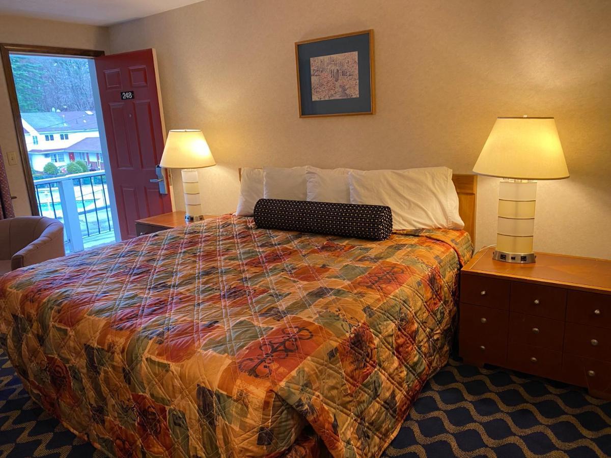 Economy Lodge 682 Main St Sturbridge Eksteriør bilde