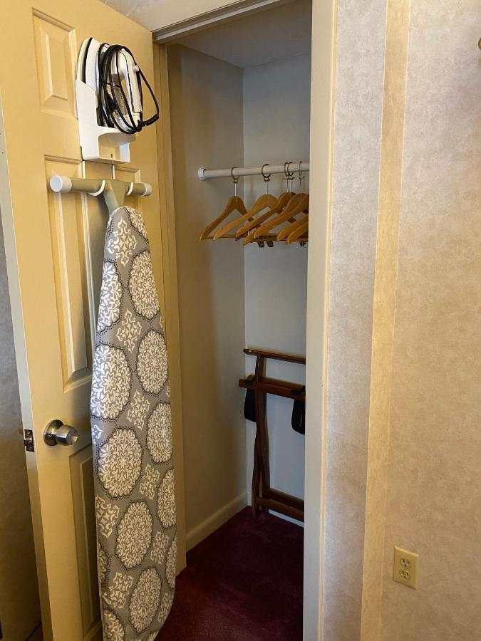 Economy Lodge 682 Main St Sturbridge Eksteriør bilde