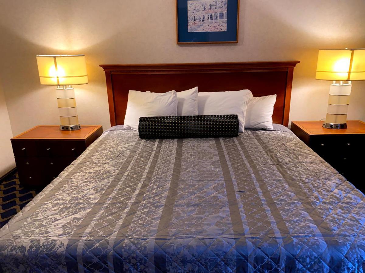 Economy Lodge 682 Main St Sturbridge Eksteriør bilde