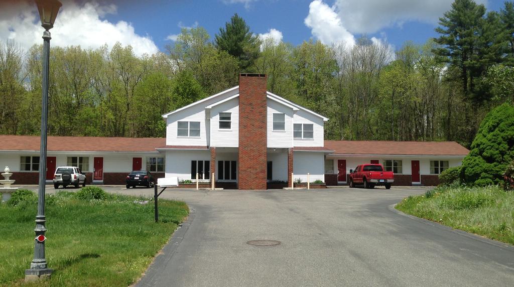 Economy Lodge 682 Main St Sturbridge Eksteriør bilde