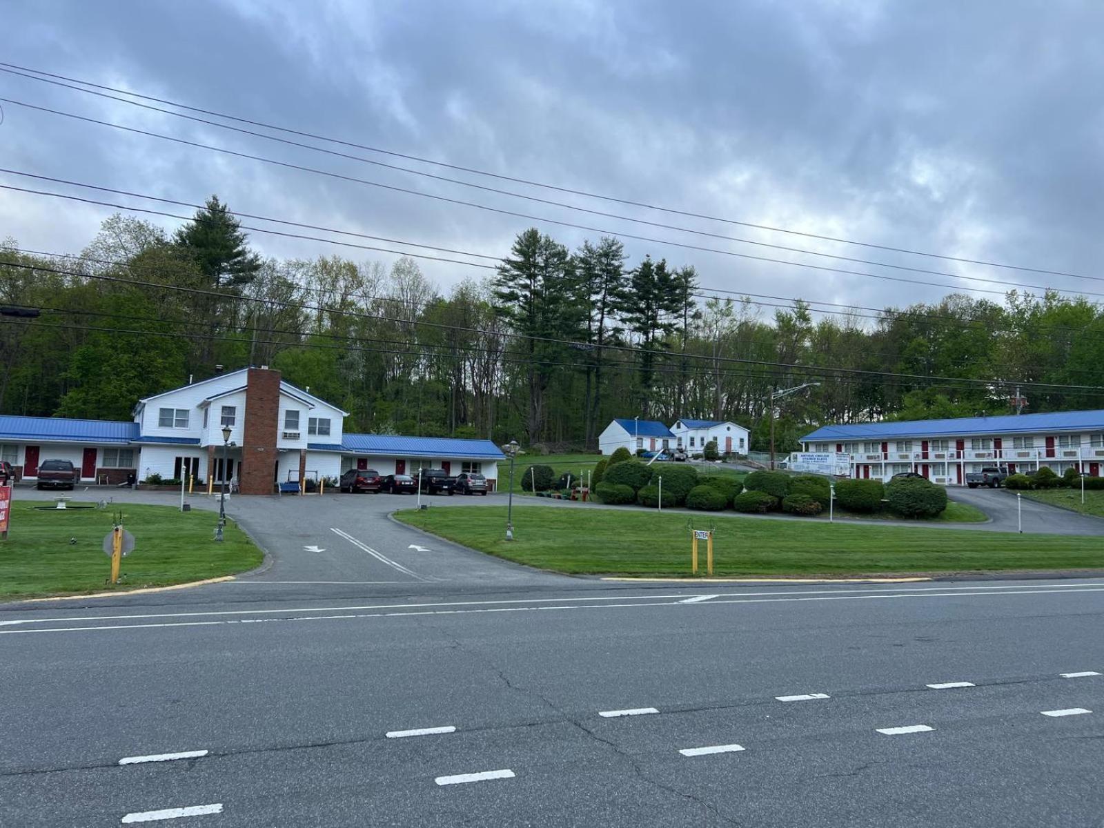 Economy Lodge 682 Main St Sturbridge Eksteriør bilde