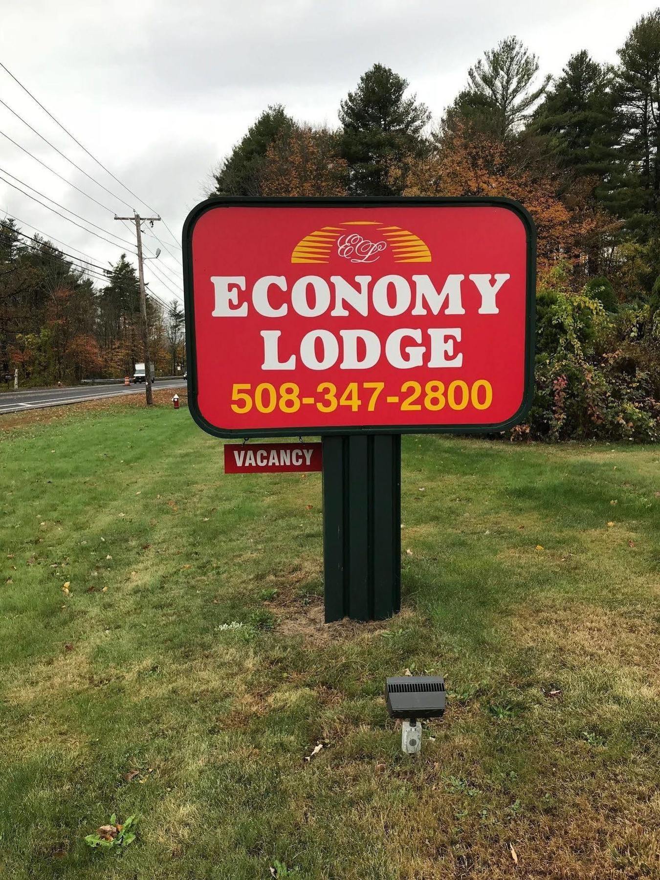 Economy Lodge 682 Main St Sturbridge Eksteriør bilde